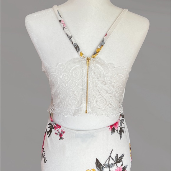 White Floral Cami Lace Backless Bodycon Midi Dress - Picture 4 of 11